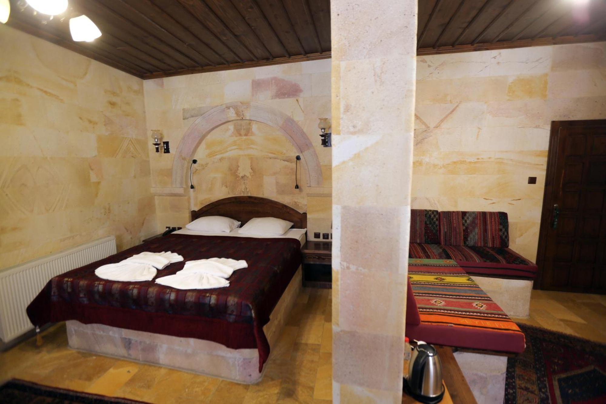 อาคูชุน โฮเต็ล Hotel อูร์กุบ ภายนอก รูปภาพ