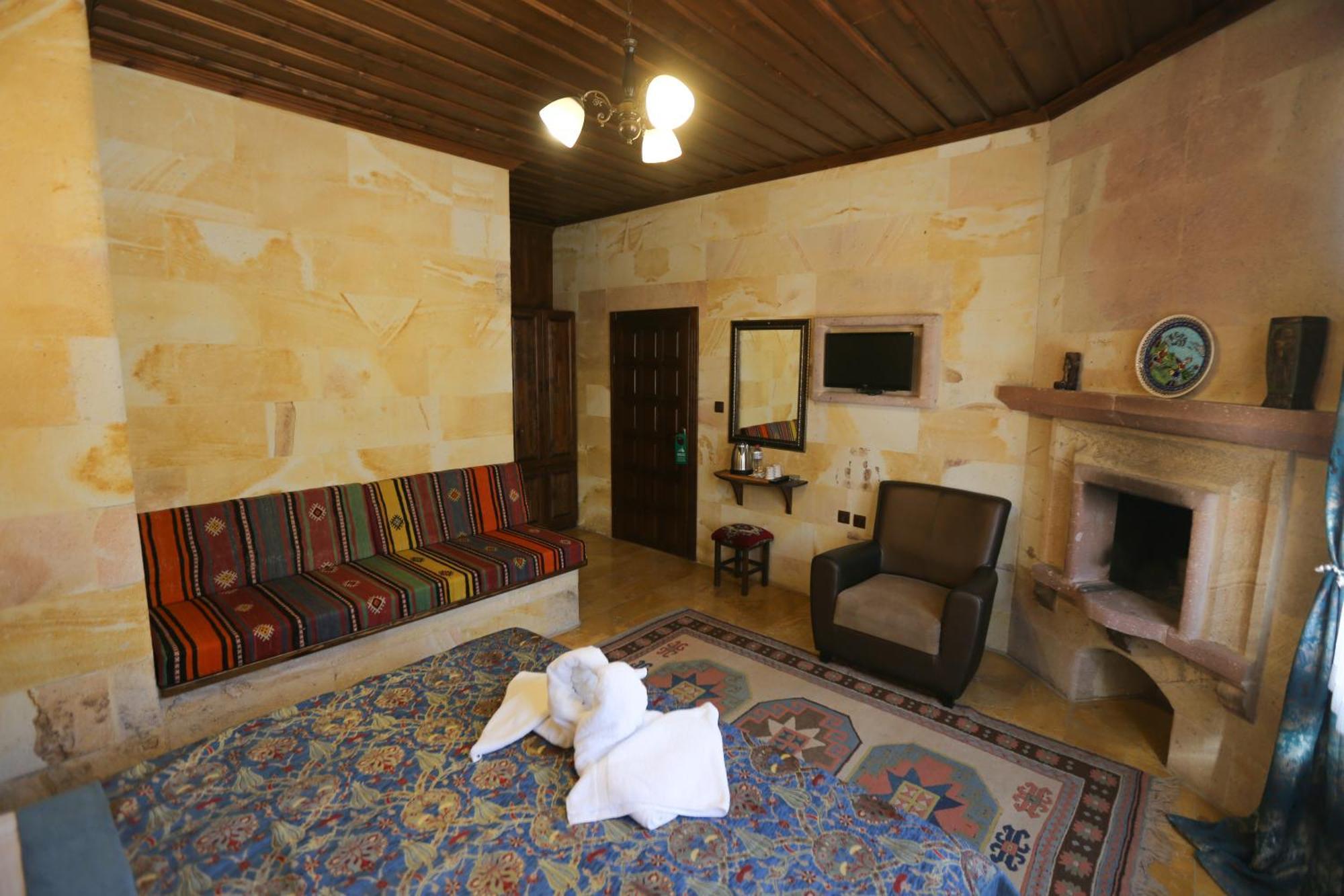 อาคูชุน โฮเต็ล Hotel อูร์กุบ ภายนอก รูปภาพ