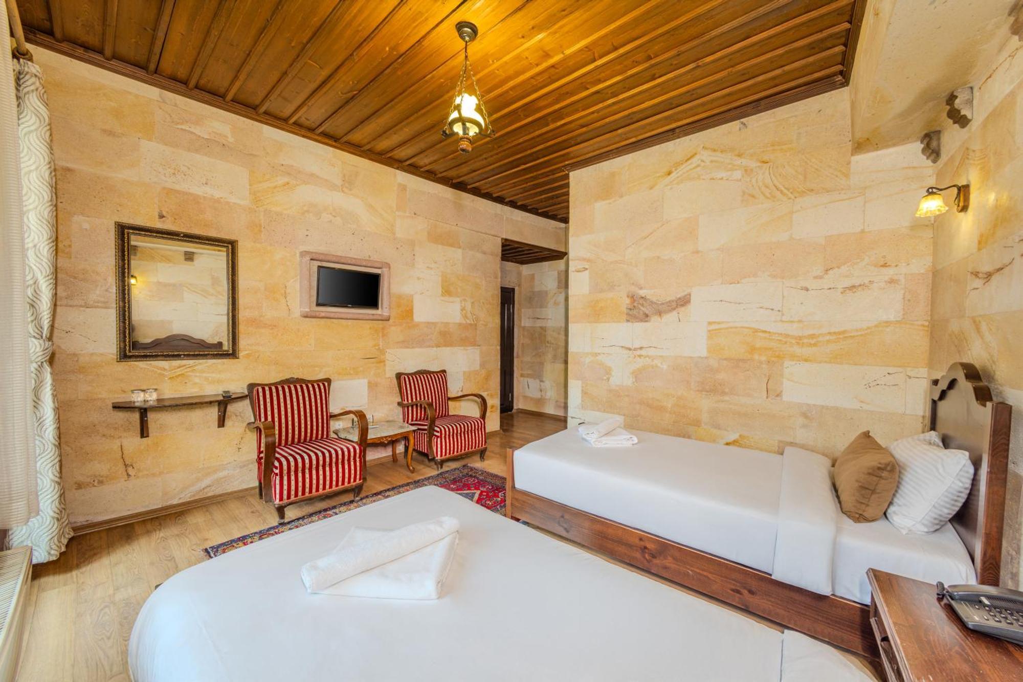 อาคูชุน โฮเต็ล Hotel อูร์กุบ ภายนอก รูปภาพ